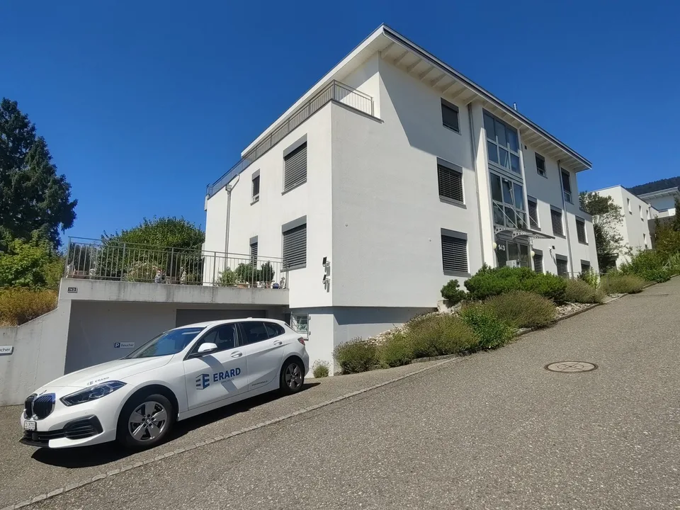 Stilvolle 4.5-Zimmer-Wohnung mit grosszügigem Balkon