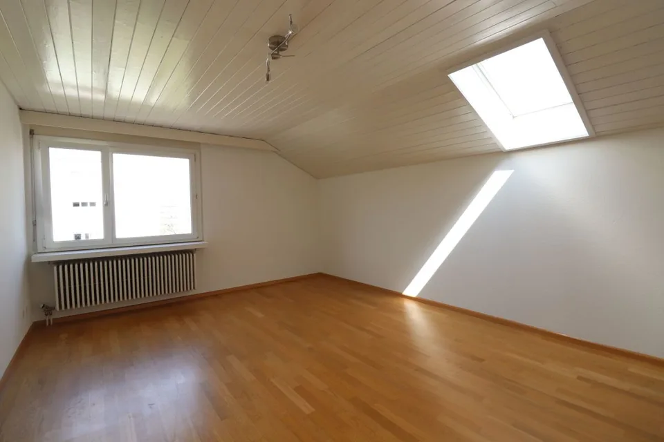 Kornackerstrasse, Frenkendorf - gemütliche und moderne Dachwohnung im 4.OG