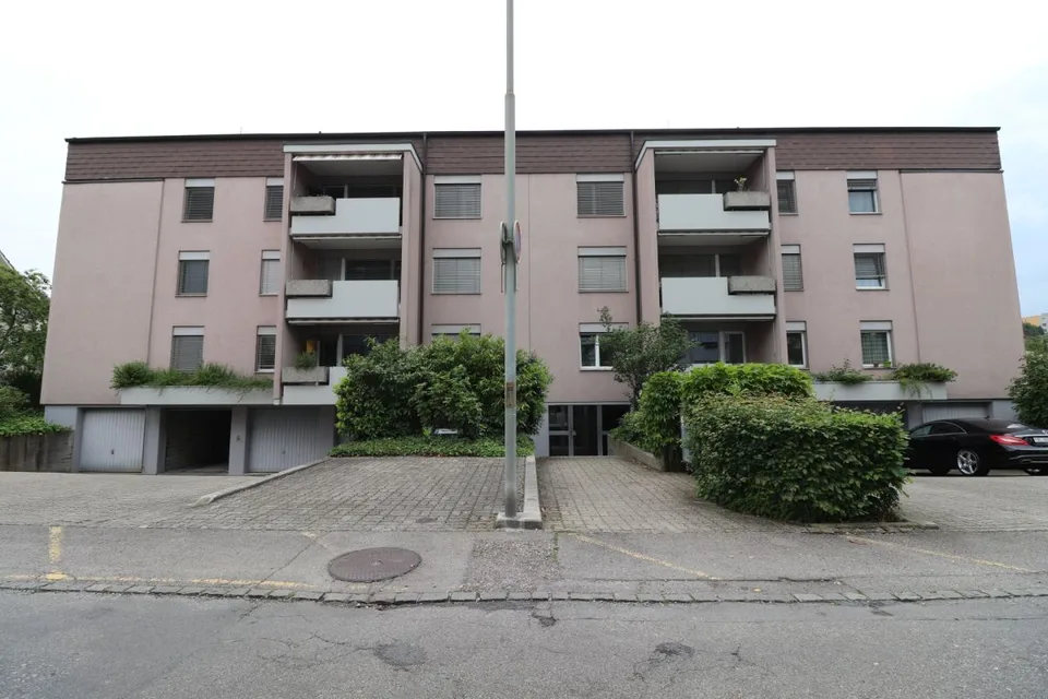 Kornackerstrasse, Frenkendorf - gemütliche und moderne Dachwohnung im 4.OG