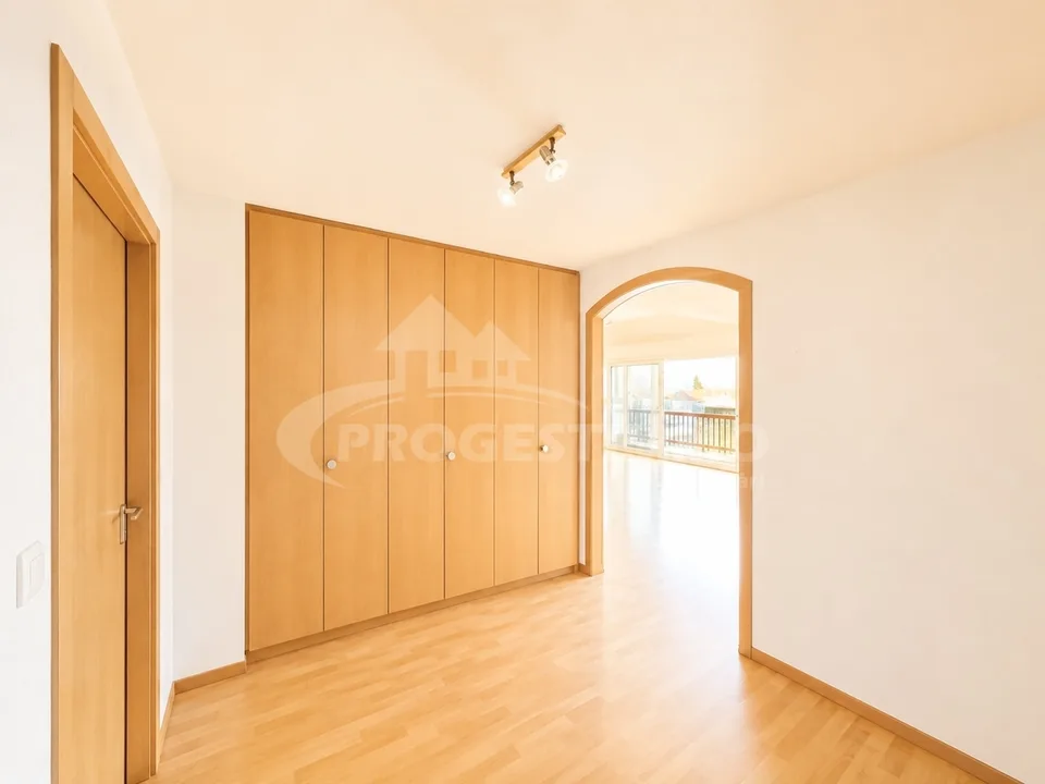 BRIGHT DUPLEX IN SAILLON