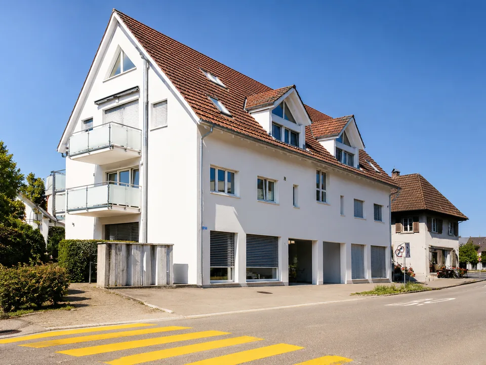 Attraktive Büro- und Gewerbefläche mit Lager und 5 Kundenparkplätzen an zentraler Lage