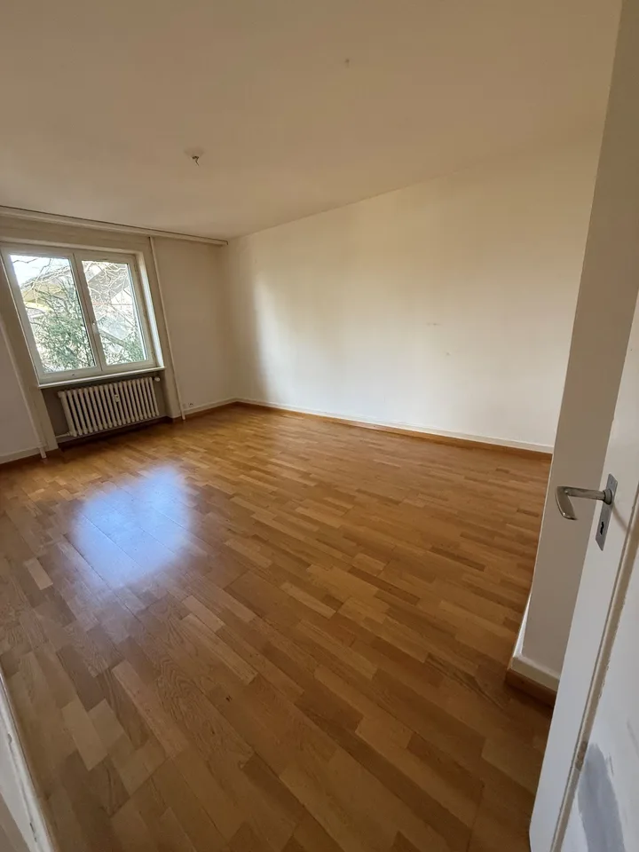 BEFRISTETES WOHNEN 2-Zimmerwohnung im beliebten Lorrainequartier