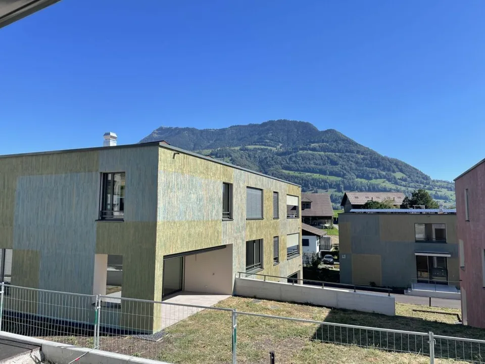 Erstbezug: Exklusive 3.5-Zimmer-Gartenwohnung an bester Lage in Mer... – photo 12 of 13