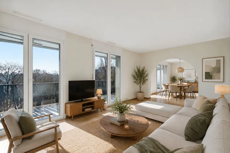 Exklusivität: Geräumiges Dachgeschoss mit 4 Zimmern, großer Terrasse und Balkon