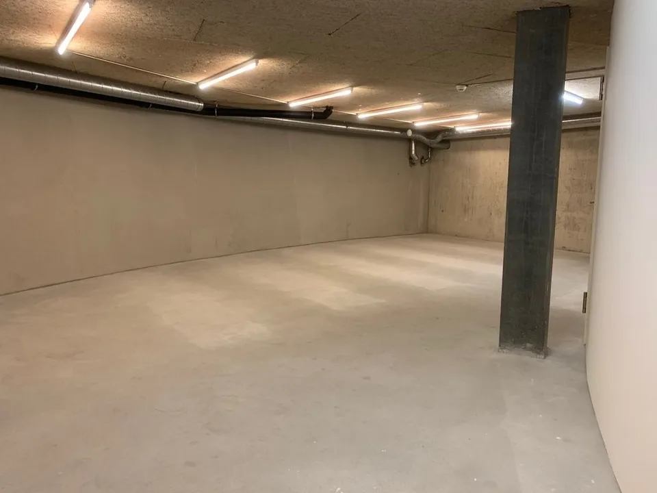 Ampio locale di stoccaggio in affitto nella città di Lucerna