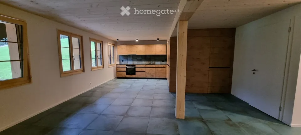 Appartement maisonnette moderne 3.5 pièces dans un environnement unique avec un petit revenu complémentaire