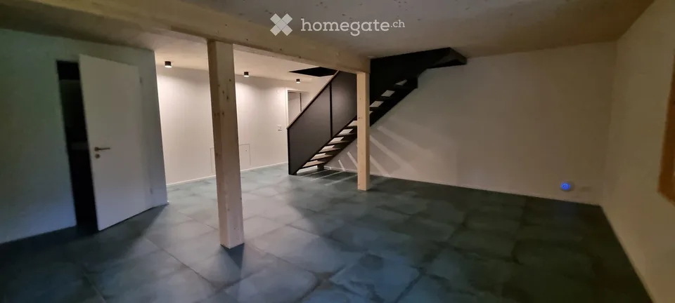 Appartement maisonnette moderne 3.5 pièces dans un environnement unique avec un petit revenu complémentaire