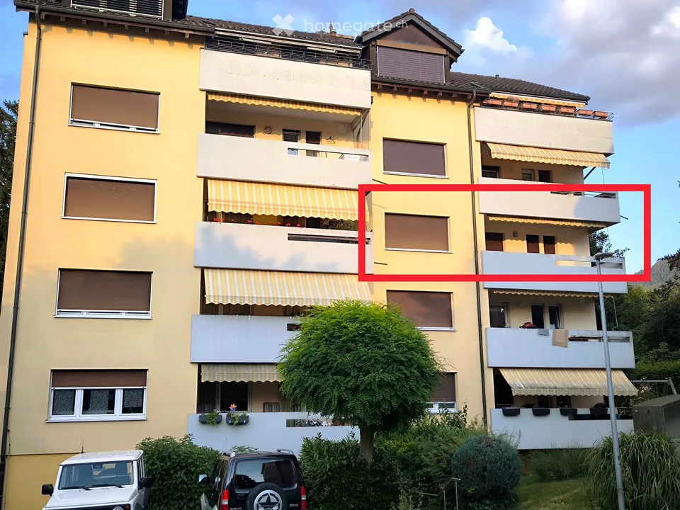 Grosszügige und helle 4.5-Zimmer-Wohnung in Buttikon