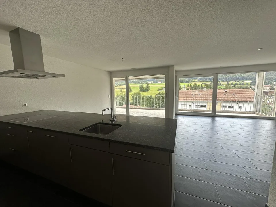 Schönes Apartment in Tavannes mit 5.5 Zimmern im Erdgeschoss