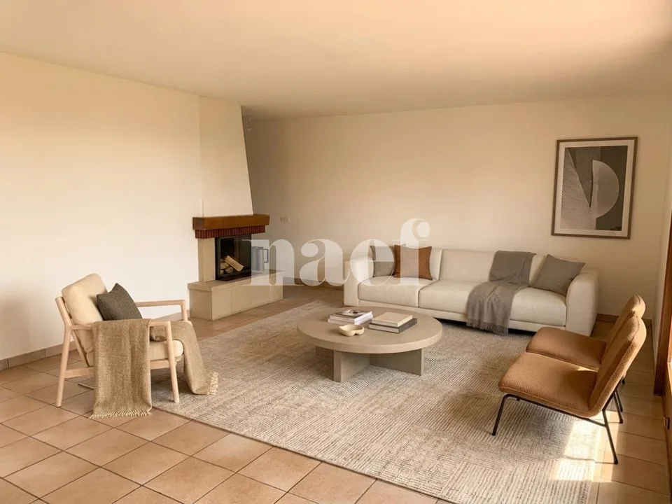 Appartement de 4 pièces au 1er étages avec balcons