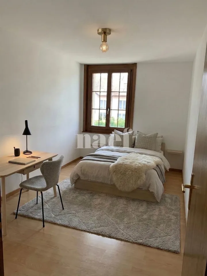Appartement de 4 pièces au 1er étages avec balcons