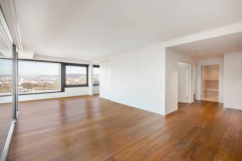 Appartamento panoramico esclusivo di 3,5 locali al 21° piano - vivere al massimo livello