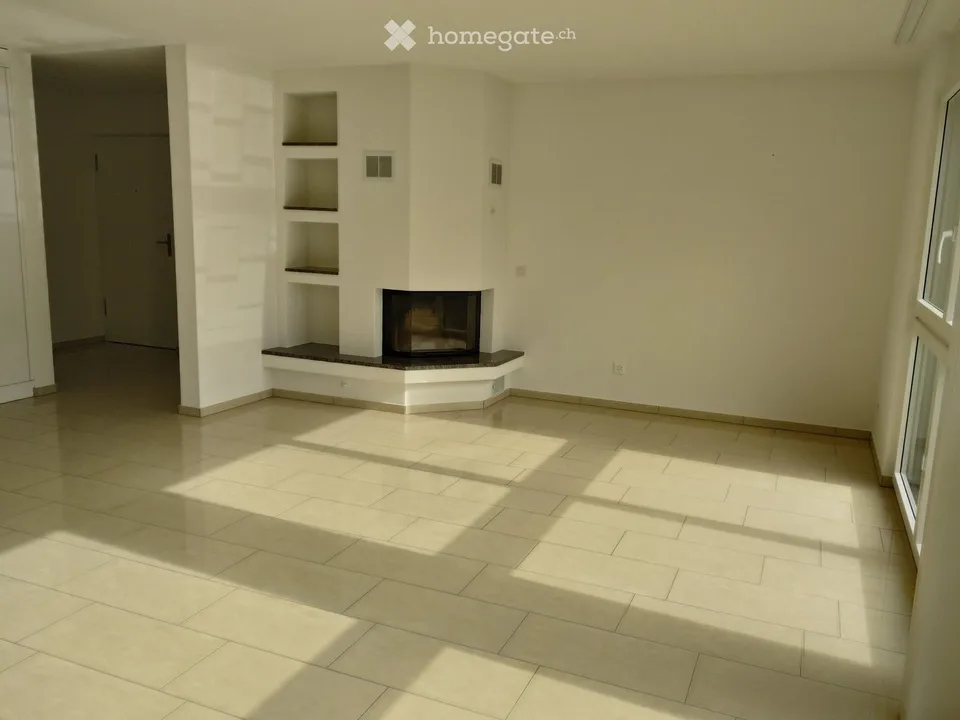 Appartement spacieux 5.5 pièces avec grand balcon