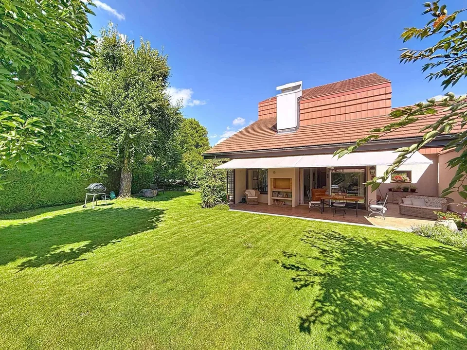 Ravissante villa jumelle rénovée