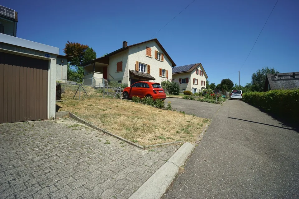 Casa unifamiliare di 6 locali in un quartiere familiare, in una posizione soleggiata