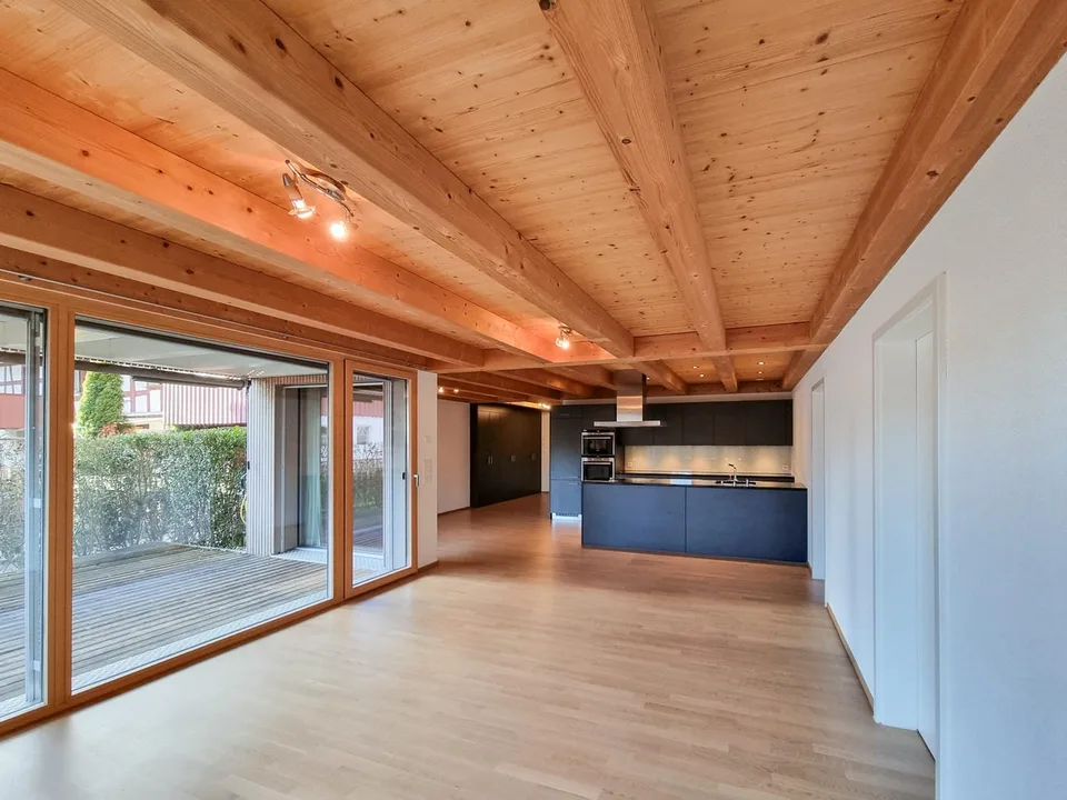 Ruhige EG-Traumwohnung mitten im Dorfzentrum mit riesiger Terrasse – Foto 7 von 10