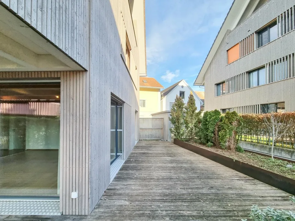 Ruhige EG-Traumwohnung mitten im Dorfzentrum mit riesiger Terrasse – Foto 9 von 10