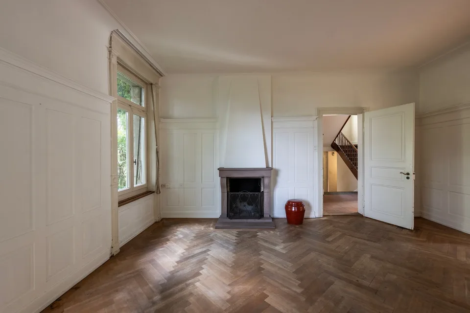 RÉSERVÉ : Villa de ville historique de 9 pièces dans le quartier de Dolder – photo 6 sur 7