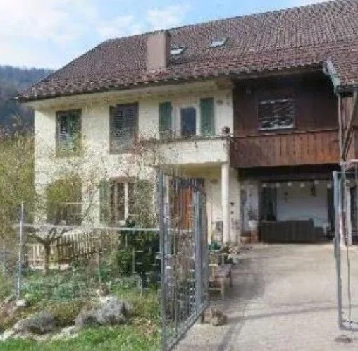 *Wohnung*