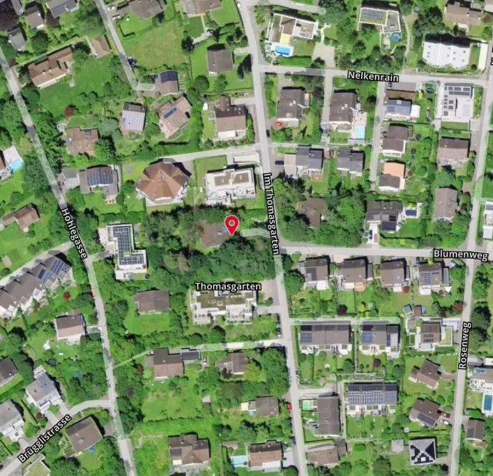 *Single-family house with building land reserve*