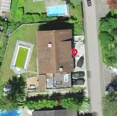 *Single-family house with swimming pool*