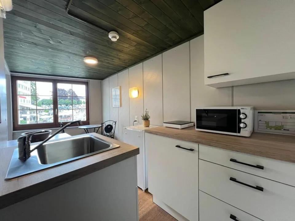 Furnished 1.5-studio room in central location