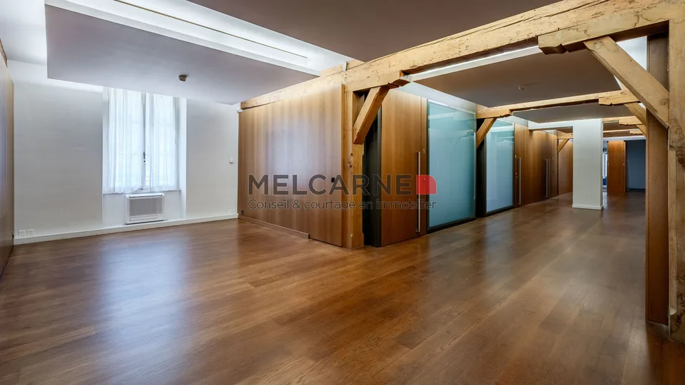 Bureaux d'environ 658 m² à louer - Place du Molard, Genève