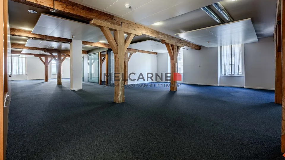 Bureaux d'environ 658 m² à louer - Place du Molard, Genève