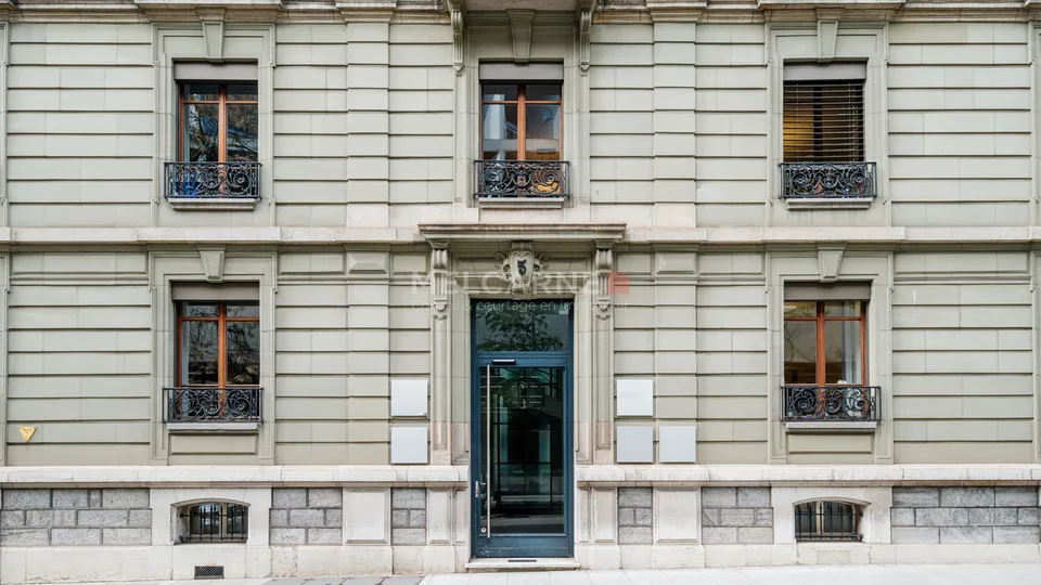 Bureaux d'environ 116 m² à louer - Proximité Parc des Bastions, Genève