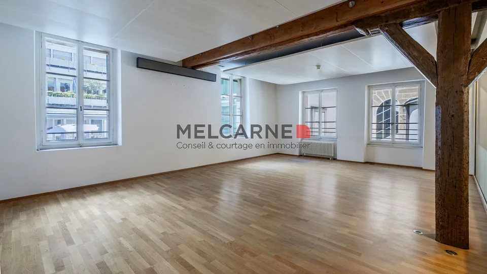 Bureaux d'environ 485 m² à louer - Place du Molard, Genève
