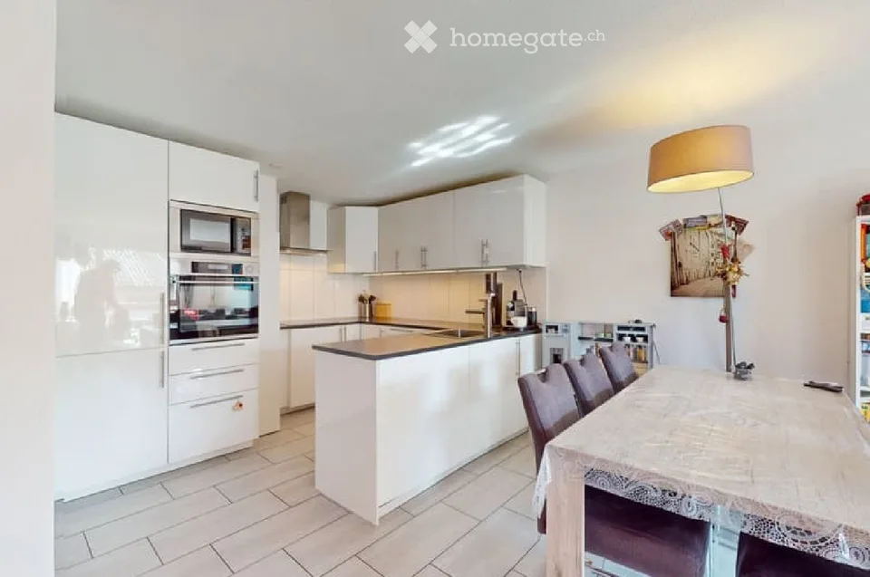 Modern 4.5 room apartment in a beautiful location
