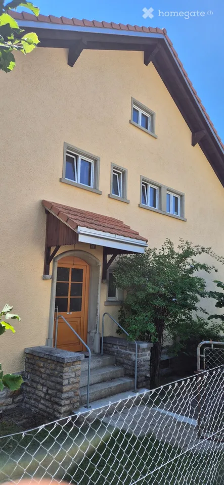 Large house for sale in La Chaux-de-Fonds