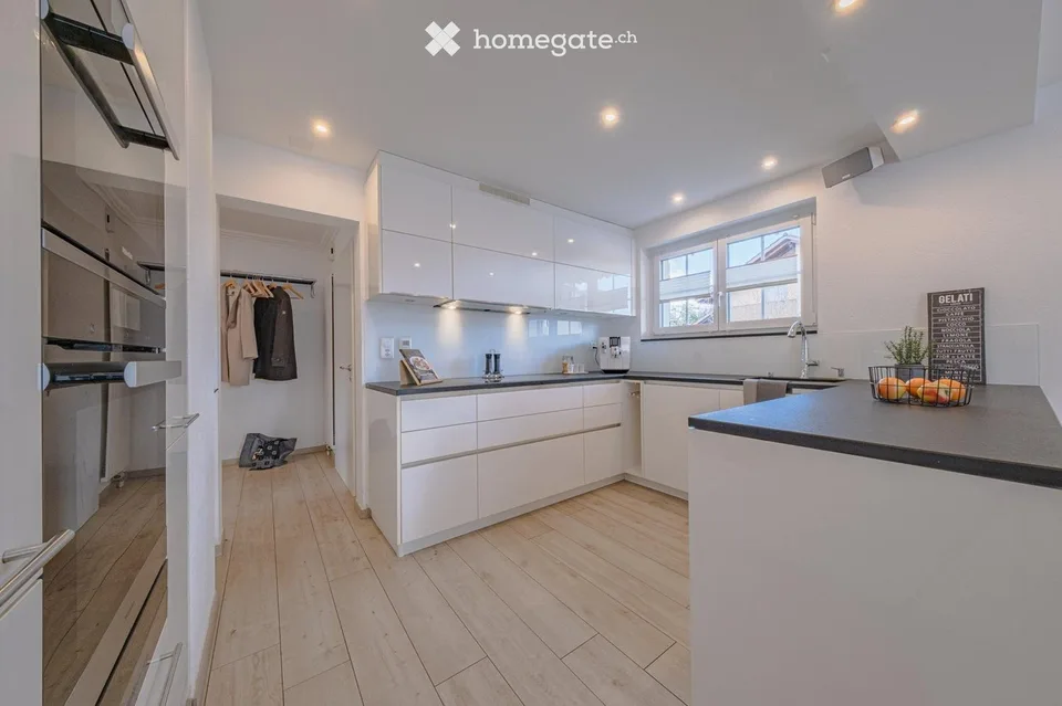 Casa bifamiliare moderna in una posizione tranquilla a Wallbach