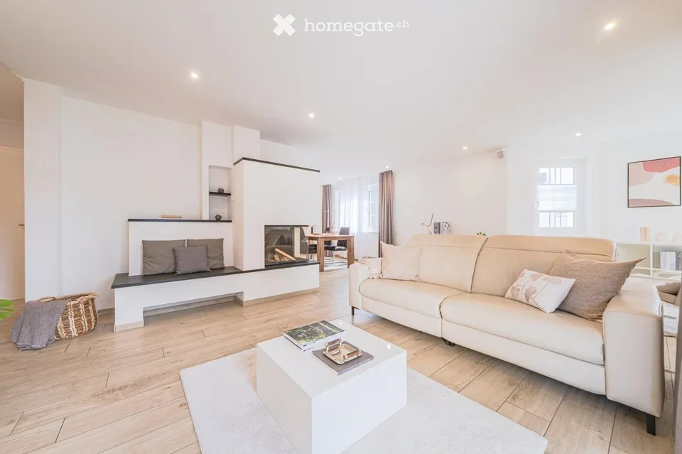 Casa bifamiliare moderna in una posizione tranquilla a Wallbach