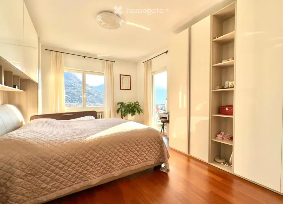 Villa in Lugano: 235 m², lake view, garden and terrace