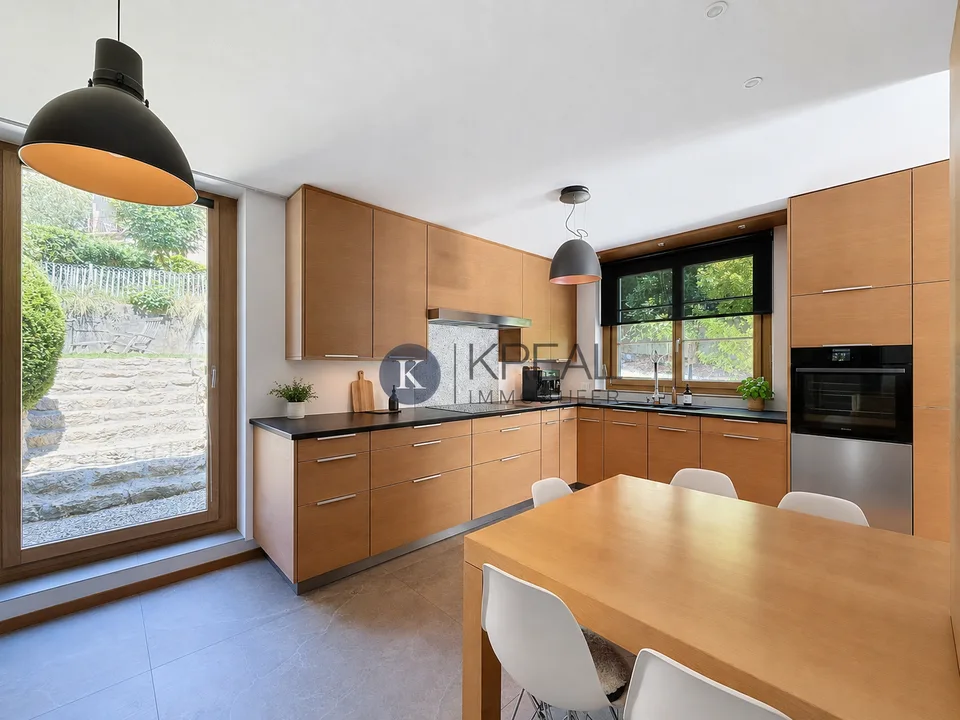 Élégante maison lausannoise entièrement rénovée