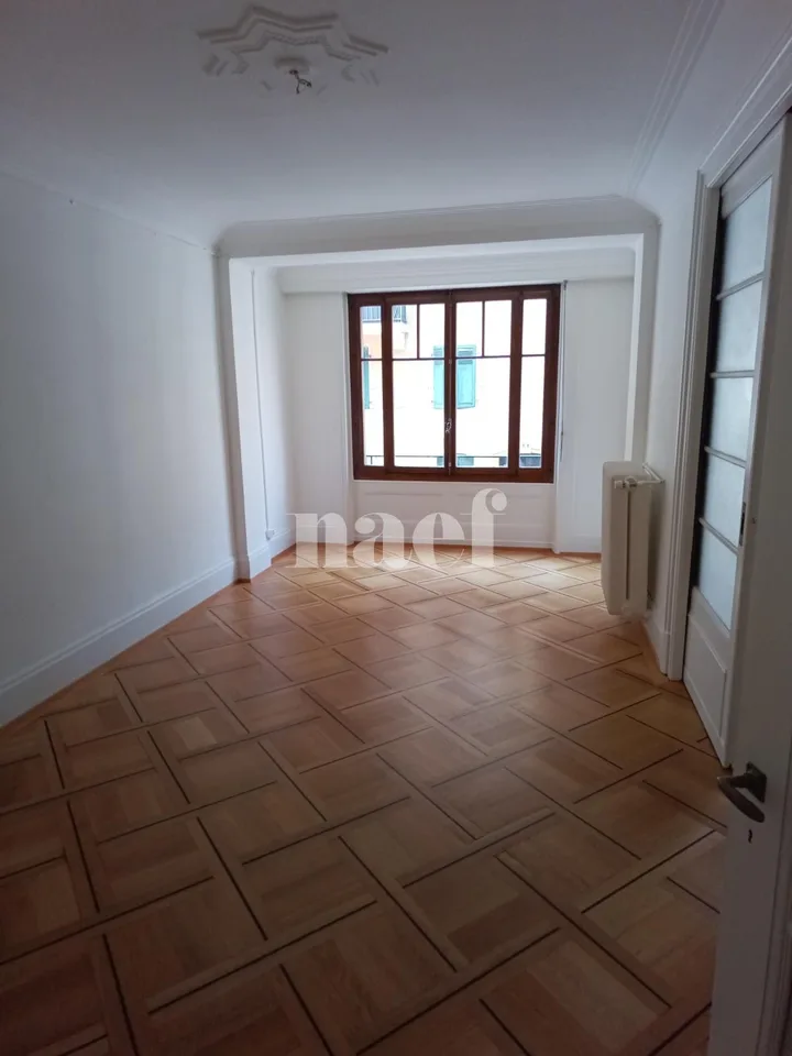 Spacieux 3 pièces avec balcon à saisir proche du lac !