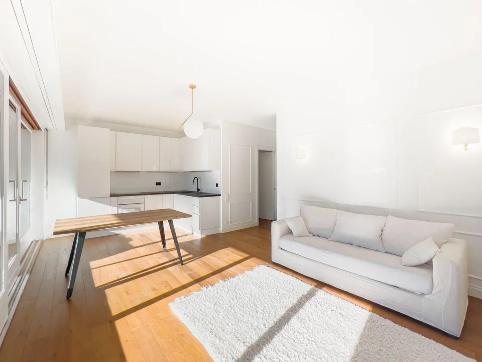 Lugano Centre, Appartement lumineux avec grande terrasse, cave, place de parking