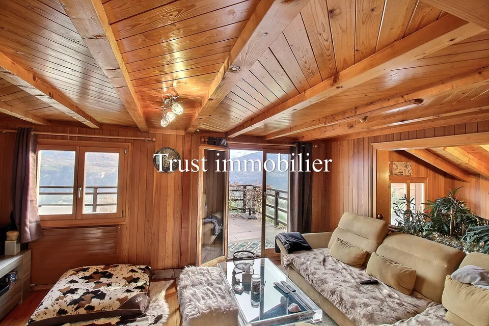6037. Vue panoramique et tranquillité garanties pour ce Chalet – photo 10 sur 16