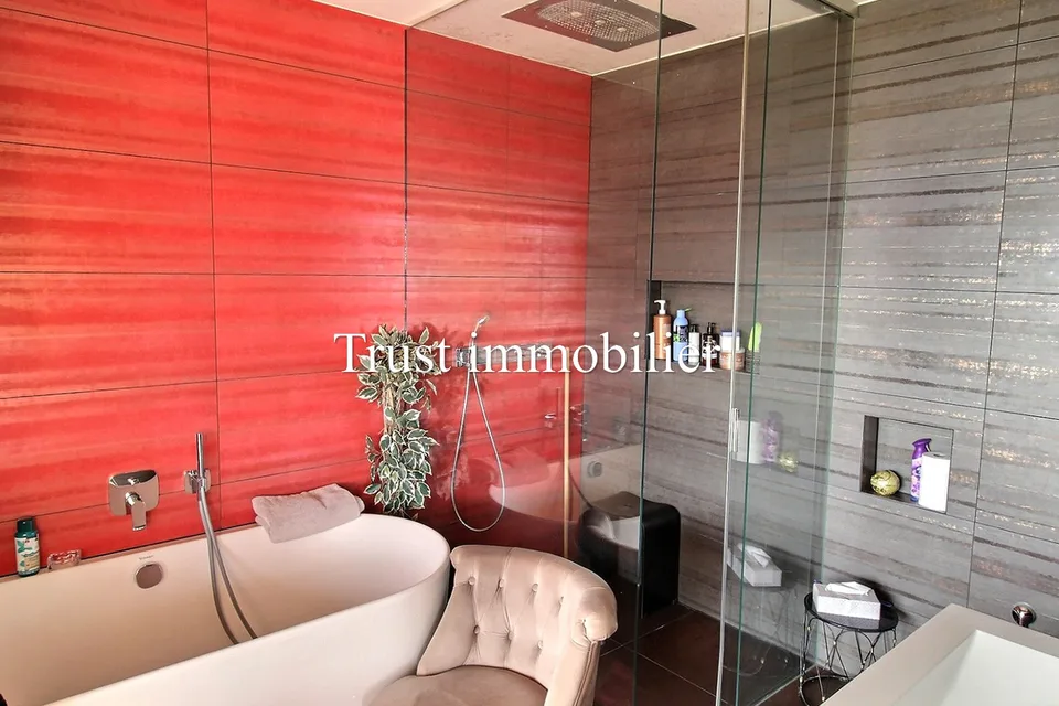 6037. Vue panoramique et tranquillité garanties pour ce Chalet – photo 13 sur 16
