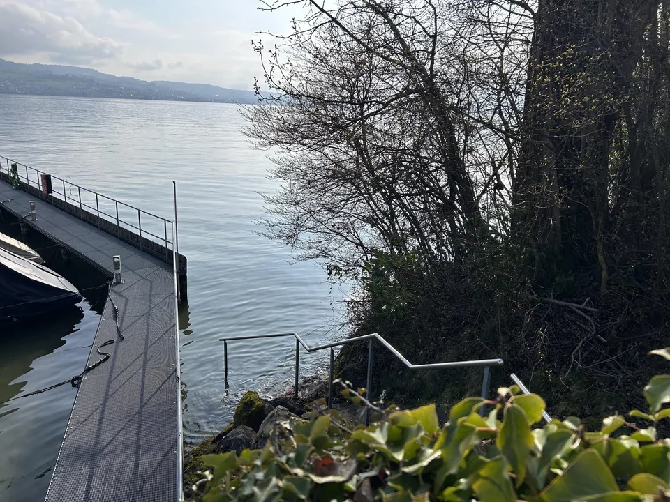 Your new office directly on the lake