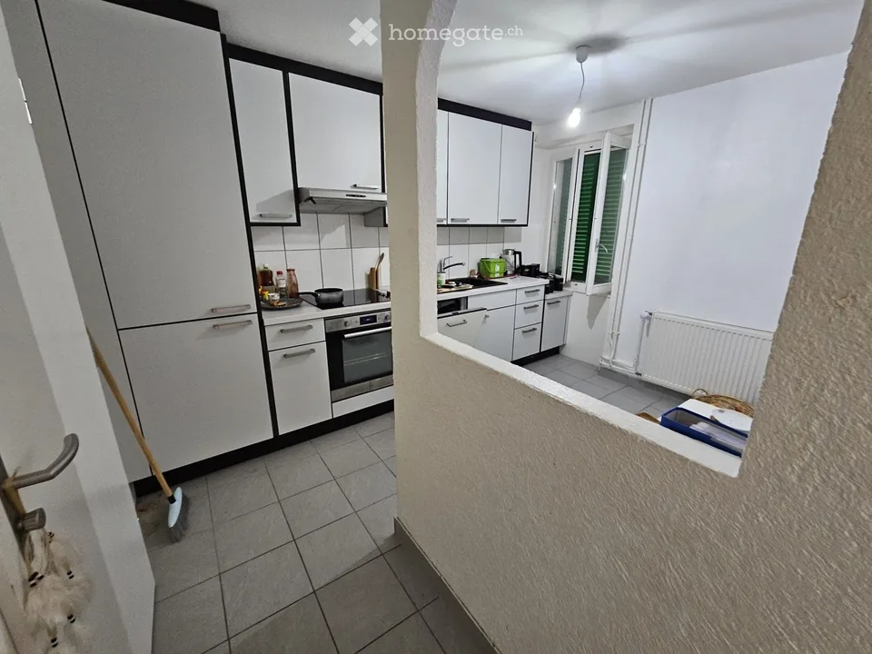 For rent large 2.5 rooms