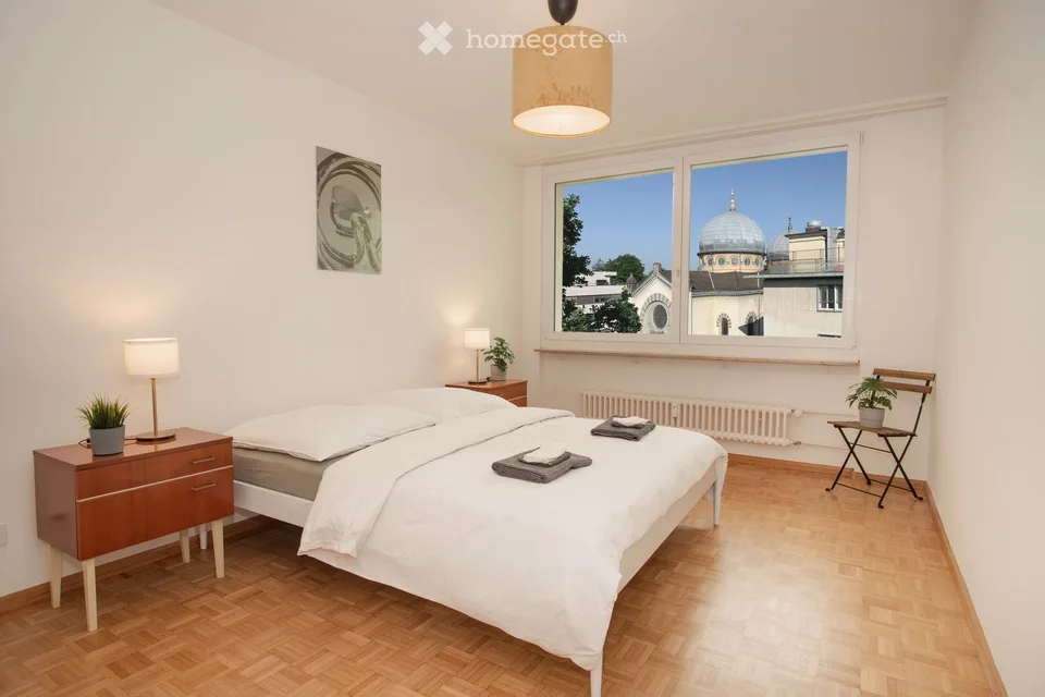 Helle 2.5-Zimmer-Wohnung mit Balkon und schöner Aussicht in Basel