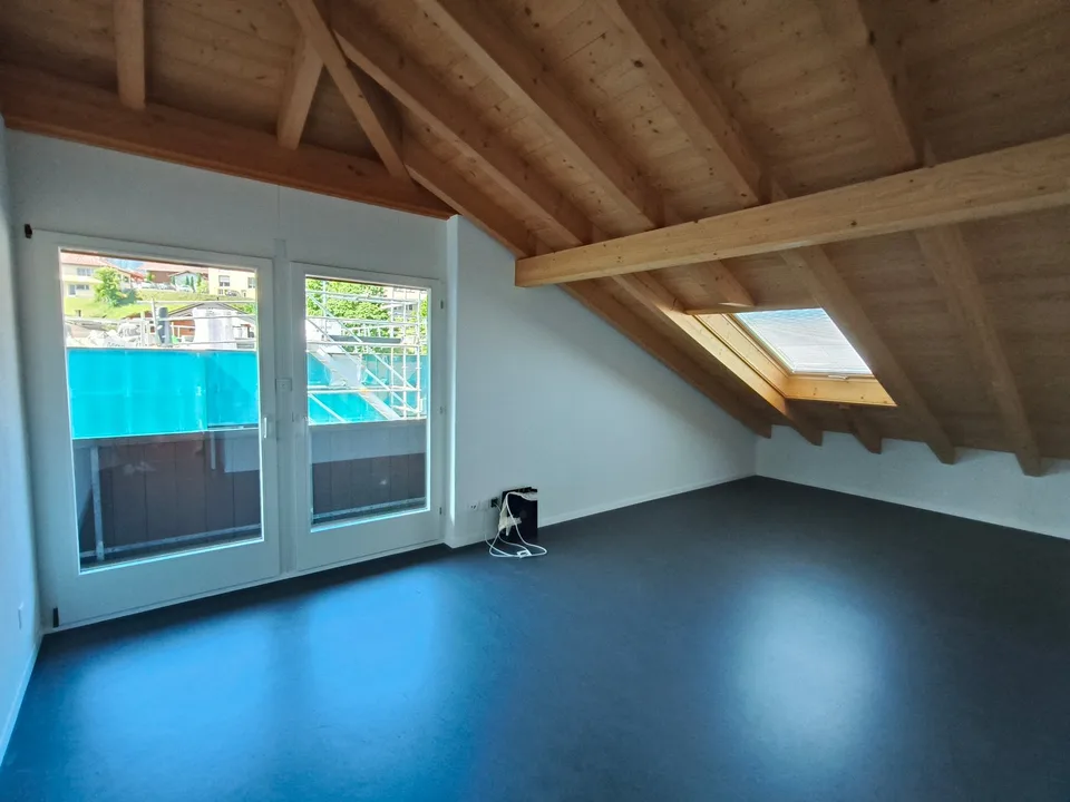Einmalige Gelegenheit - Geräumige 7.5-Zimmer-Attikawohnung mit Panoramablick in Spiez – Foto 13 von 30
