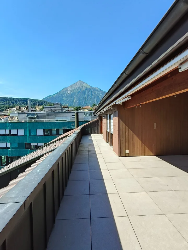 Einmalige Gelegenheit - Geräumige 7.5-Zimmer-Attikawohnung mit Panoramablick in Spiez – Foto 28 von 30