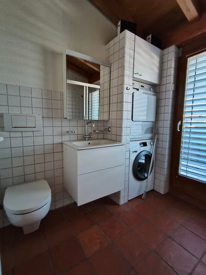 Einmalige Gelegenheit - Geräumige 7.5-Zimmer-Attikawohnung mit Panoramablick in Spiez – Foto 16 von 30