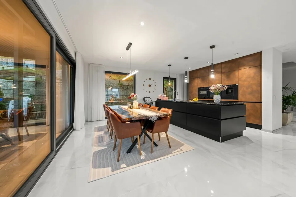 Casa unifamiliare di lusso di 7,5 locali con molto spazio
