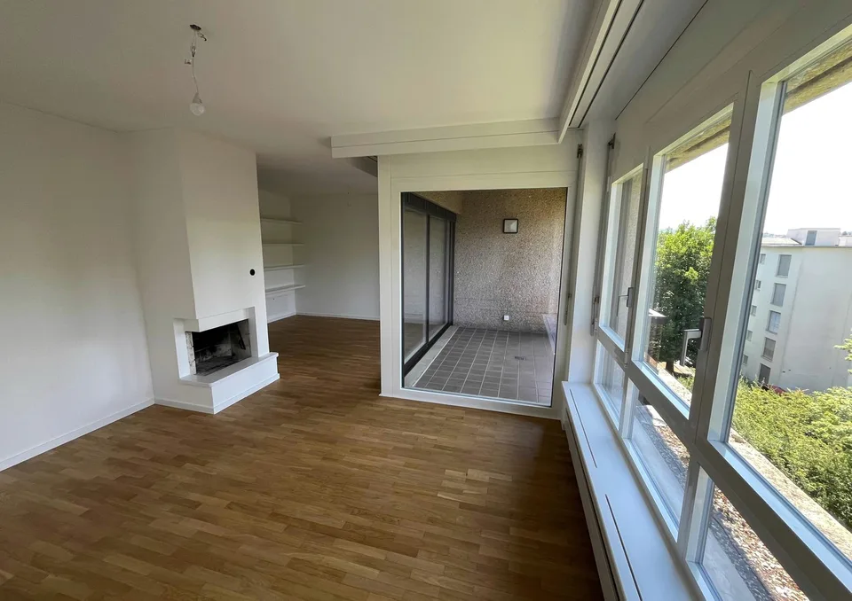 Luminoso e moderno appartamento di 2.5 locali con balcone a Lugano-Pregassona