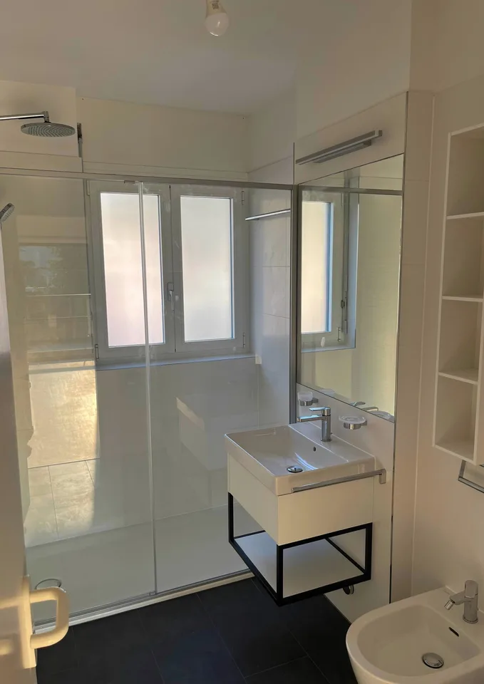 Helles und modernes 2.5-Zimmer-Apartment mit Balkon in Lugano-Pregassona – Foto 6 von 10