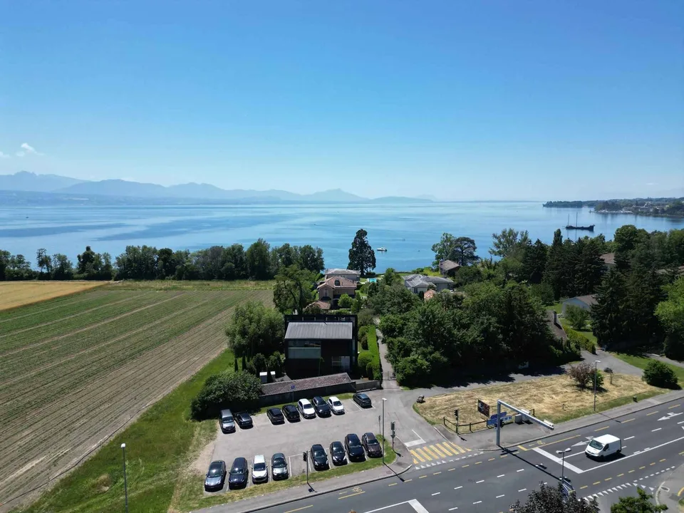 LAKE HOUSE OFFICE : Immeuble commercial de prestige